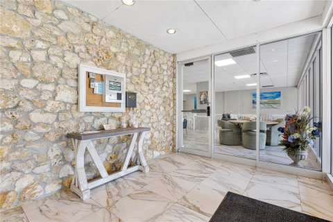 Copropriété à vendre à Naples, Floride: 1 chambre № 1942894 - photo 9