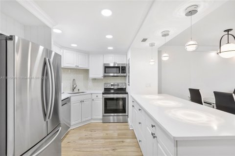 Copropriété à vendre à Naples, Floride: 1 chambre № 1942894 - photo 19