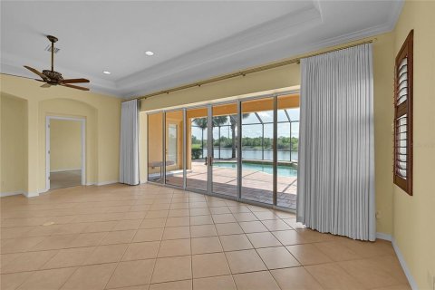 House in Laurel, Florida 3 bedrooms, 141.03 sq.m. № 1827880 - photo 7
