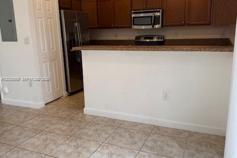 Townhouse in Homestead, Florida 3 bedrooms № 2068828 - photo 23