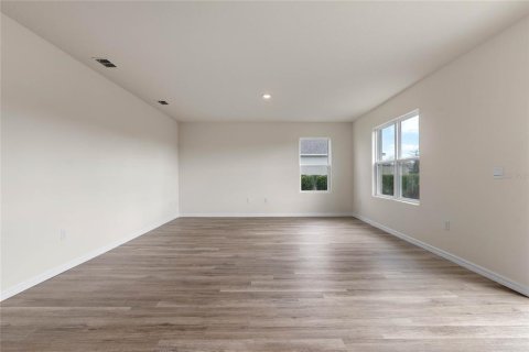 Villa ou maison à vendre à Apopka, Floride: 4 chambres, 196.3 m2 № 1834988 - photo 5