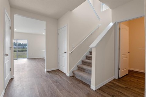 Villa ou maison à vendre à Apopka, Floride: 4 chambres, 196.3 m2 № 1834988 - photo 2