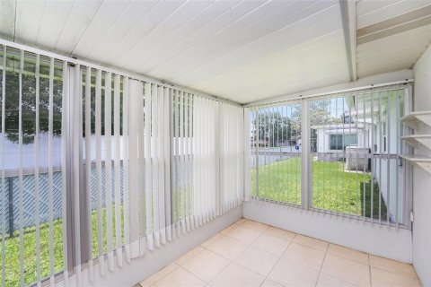 Villa ou maison à vendre à Pinellas Park, Floride: 2 chambres, 91.97 m2 № 1835170 - photo 18