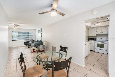Villa ou maison à vendre à Pinellas Park, Floride: 2 chambres, 91.97 m2 № 1835170 - photo 5