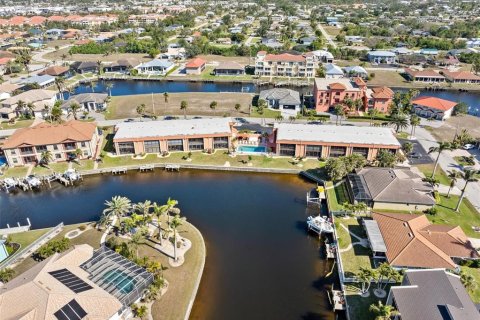 Condo in Punta Gorda, Florida, 2 bedrooms  № 2111916