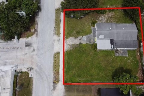 Immobilier commercial à vendre à Miami, Floride № 2002310 - photo 5