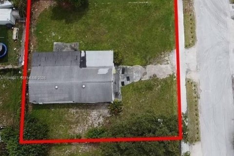 Immobilier commercial à vendre à Miami, Floride № 2002310 - photo 4