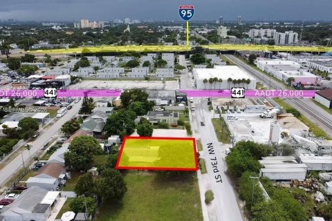 Immobilier commercial à vendre à Miami, Floride № 2002310 - photo 2