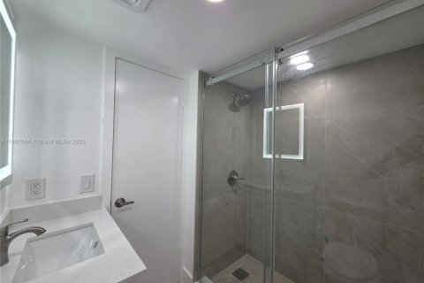 Снять в аренду кондоминиум в Майами, Флорида 2 спальни, 70.61м2, № 1949925 - фото 14