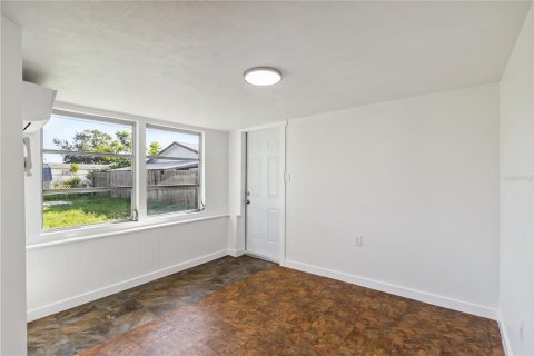 House in Englewood, Florida 3 bedrooms, 77.85 sq.m. № 1820535 - photo 28