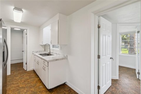House in Englewood, Florida 3 bedrooms, 77.85 sq.m. № 1820535 - photo 18