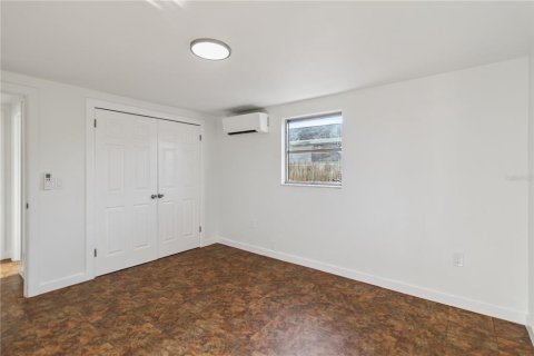 House in Englewood, Florida 3 bedrooms, 77.85 sq.m. № 1820535 - photo 22