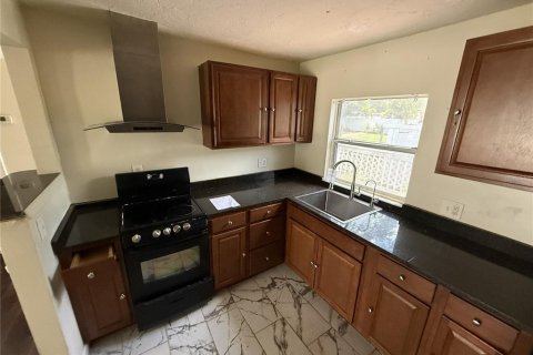 Villa ou maison à vendre à Palmetto, Floride: 2 chambres, 72.65 m2 № 2221600 - photo 4