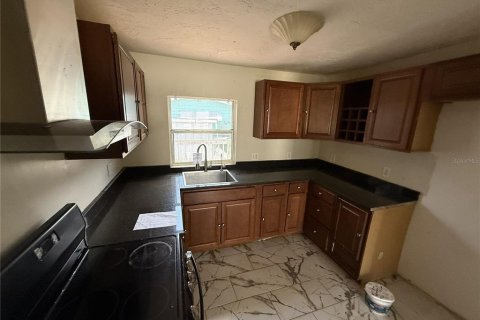 Villa ou maison à vendre à Palmetto, Floride: 2 chambres, 72.65 m2 № 2221600 - photo 3