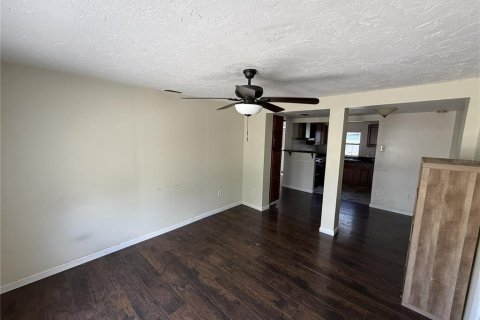 Villa ou maison à vendre à Palmetto, Floride: 2 chambres, 72.65 m2 № 2221600 - photo 11