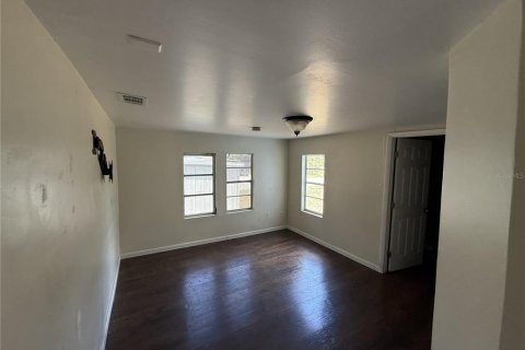 Villa ou maison à vendre à Palmetto, Floride: 2 chambres, 72.65 m2 № 2221600 - photo 5