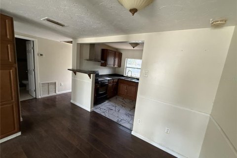 Villa ou maison à vendre à Palmetto, Floride: 2 chambres, 72.65 m2 № 2221600 - photo 2