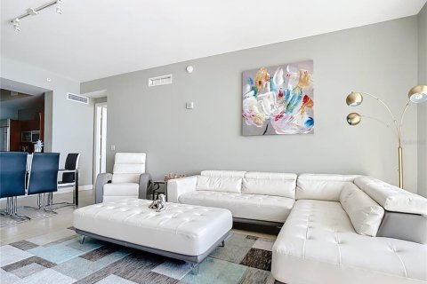 Condo in Fort Myers, Florida, 3 bedrooms  № 1549329 - photo 28