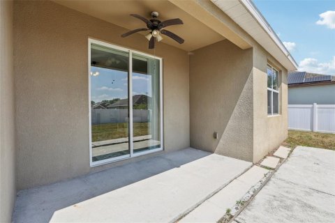 House in Davenport, Florida 3 bedrooms, 121.24 sq.m. № 1680707 - photo 28