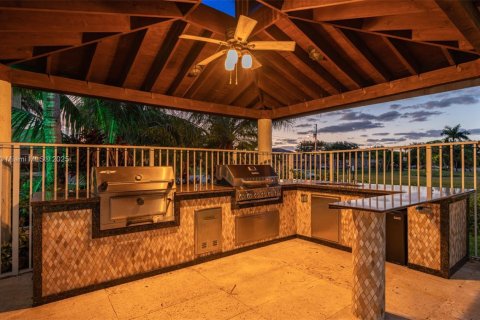 Villa ou maison à louer à Plantation, Floride: 9 chambres, 777.41 m2 № 1819967 - photo 16