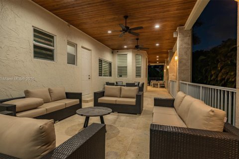 Villa ou maison à louer à Plantation, Floride: 9 chambres, 777.41 m2 № 1819967 - photo 13