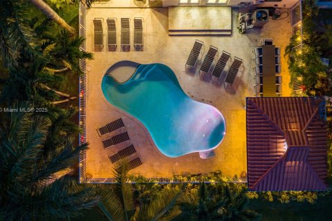 Villa ou maison à louer à Plantation, Floride: 9 chambres, 777.41 m2 № 1819967 - photo 20