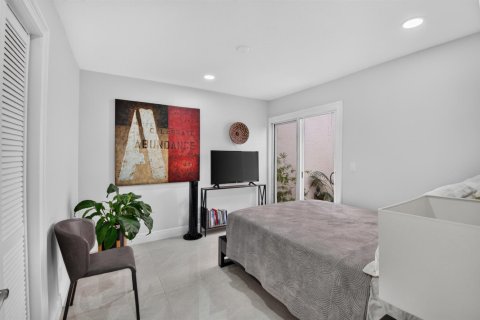 House in Boca Raton, Florida 2 bedrooms, 130.99 sq.m. № 2402090 - photo 25