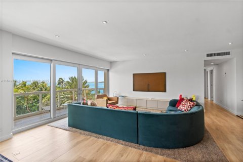 Condo in Miami, Florida, 3 bedrooms  № 1875706 - photo 3