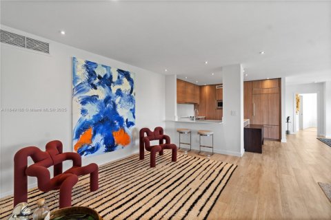 Condo in Miami, Florida, 3 bedrooms  № 1875706 - photo 14
