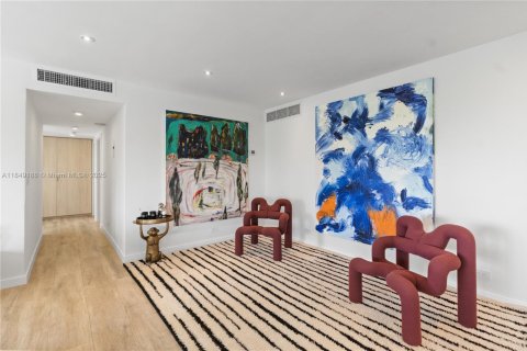 Condo in Miami, Florida, 3 bedrooms  № 1875706 - photo 10