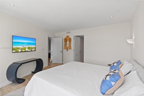 Condo in Miami, Florida, 3 bedrooms  № 1875706 - photo 30