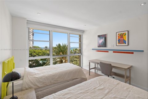 Condo in Miami, Florida, 3 bedrooms  № 1875706 - photo 18