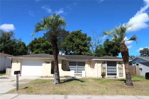 Villa ou maison à vendre à Port Richey, Floride: 3 chambres, 133.97 m2 № 1900695 - photo 1