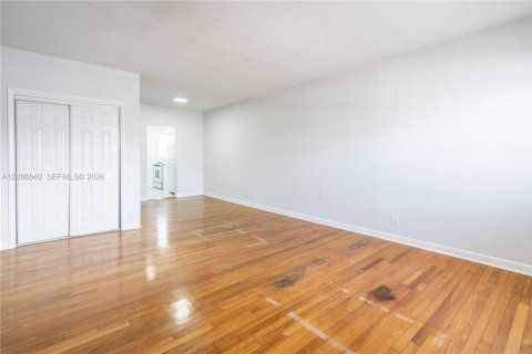 Appartement à louer à Miami Beach, Floride: 46.27 m2 № 2390308 - photo 4