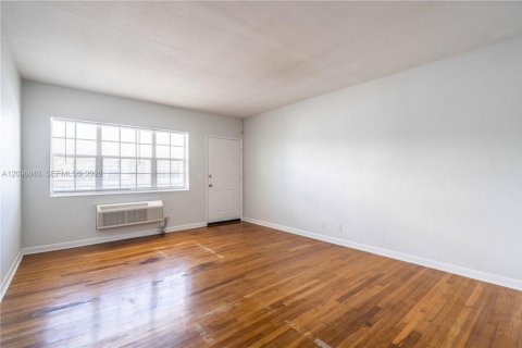 Appartement à louer à Miami Beach, Floride: 46.27 m2 № 2390308 - photo 5