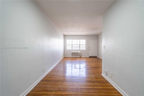 Appartement à louer à Miami Beach, Floride: 46.27 m2 № 2390308 - photo 7