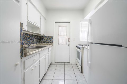 Appartement à louer à Miami Beach, Floride: 46.27 m2 № 2390308 - photo 8