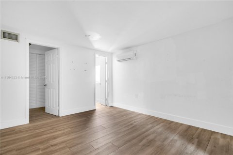 Casa en alquiler en Homestead, Florida, 1 dormitorio, 156.73 m2 № 1956485 - foto 7