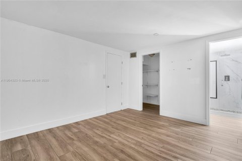 Casa en alquiler en Homestead, Florida, 1 dormitorio, 156.73 m2 № 1956485 - foto 6