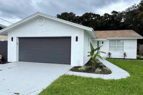 House in Flagler Beach, Florida 2 bedrooms, 96.62 sq.m. № 1912242 - photo 22