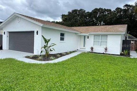 House in Flagler Beach, Florida 2 bedrooms, 96.62 sq.m. № 1912242 - photo 21