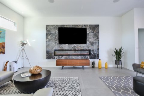 House in Sarasota, Florida 3 bedrooms, 351.91 sq.m. № 2166491 - photo 9