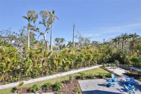 House in Sarasota, Florida 3 bedrooms, 351.91 sq.m. № 2166491 - photo 25