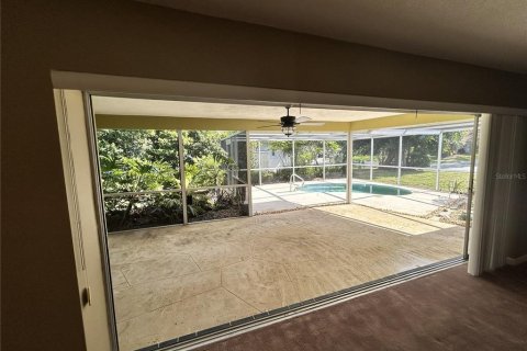 Villa ou maison à vendre à Palm Harbor, Floride: 2 chambres, 146.97 m2 № 2419906 - photo 14