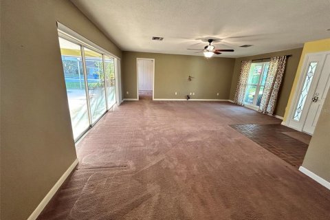 Villa ou maison à vendre à Palm Harbor, Floride: 2 chambres, 146.97 m2 № 2419906 - photo 11