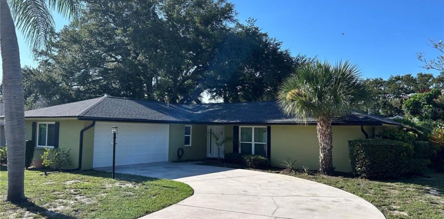 Villa ou maison à Palm Harbor, Floride 2 chambres, 146.97 m2 № 2419906