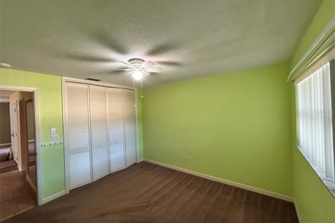 Villa ou maison à vendre à Palm Harbor, Floride: 2 chambres, 146.97 m2 № 2419906 - photo 18