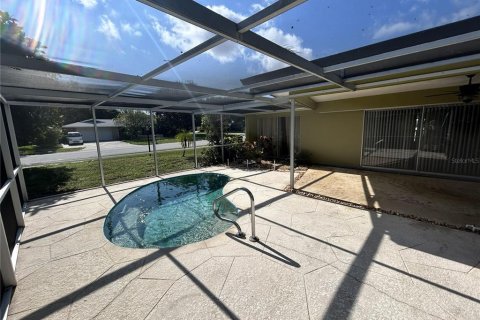 Villa ou maison à vendre à Palm Harbor, Floride: 2 chambres, 146.97 m2 № 2419906 - photo 21