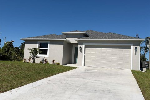 Villa ou maison à vendre à Englewood, Floride: 3 chambres, 170.2 m2 № 2337385 - photo 2