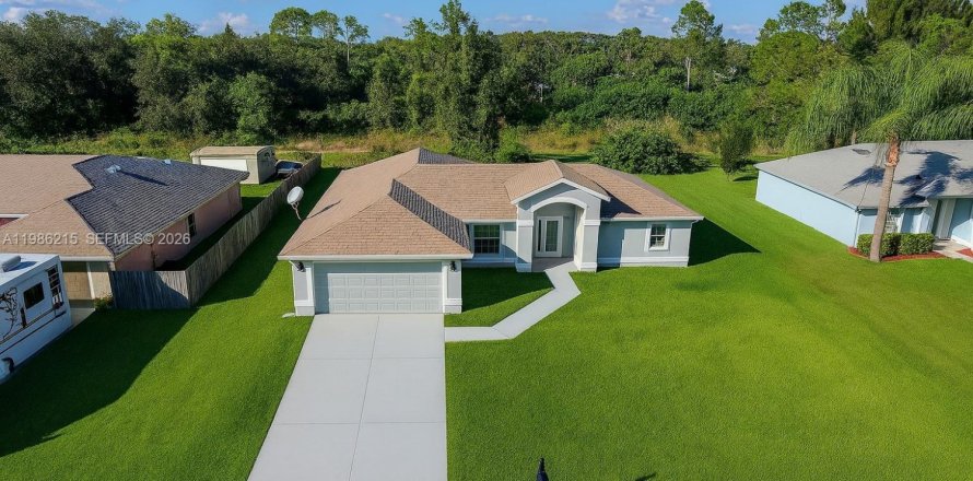 Casa en Lehigh Acres, Florida 3 dormitorios № 2046587